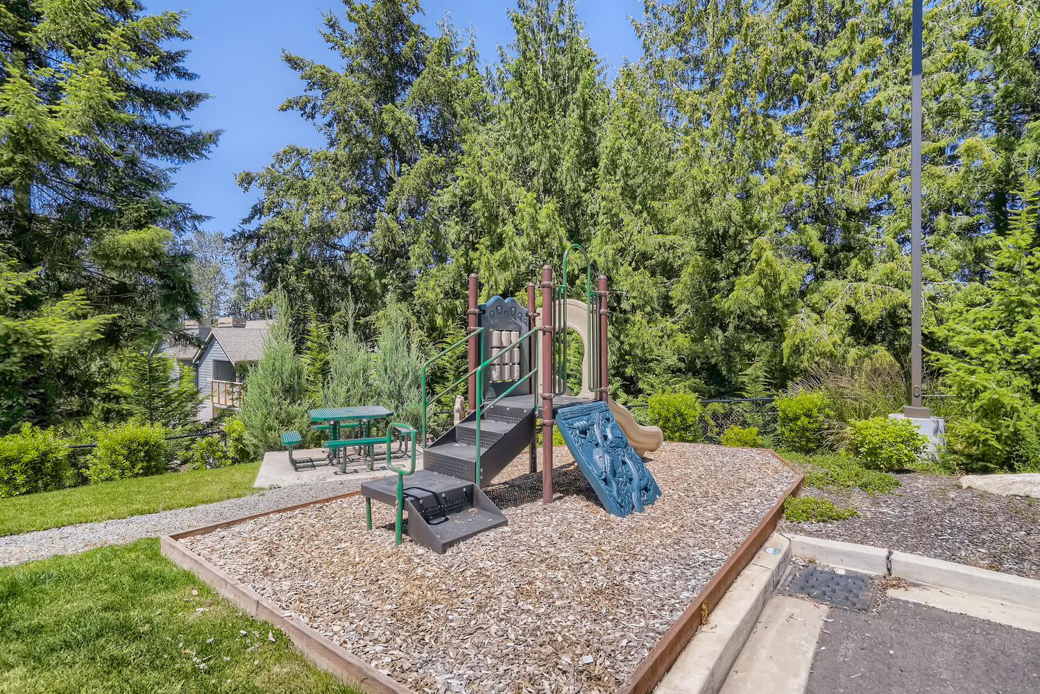 The Playground at Huntington Place Apartments
