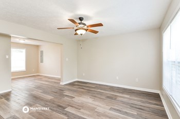 12290 Versailles Street 3 Beds House for Rent - Photo Gallery 5