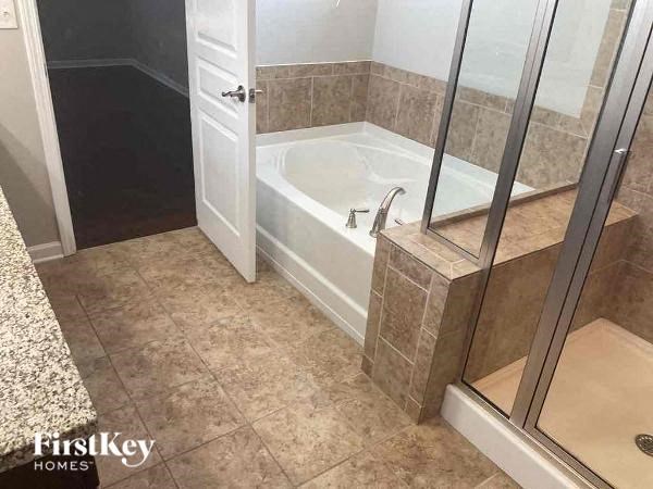 956 Woodbury Road 4 Beds House for Rent - Photo Gallery 10