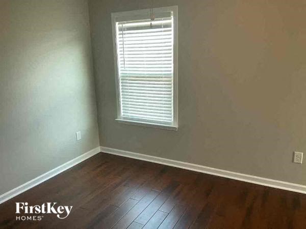 956 Woodbury Road 4 Beds House for Rent - Photo Gallery 9