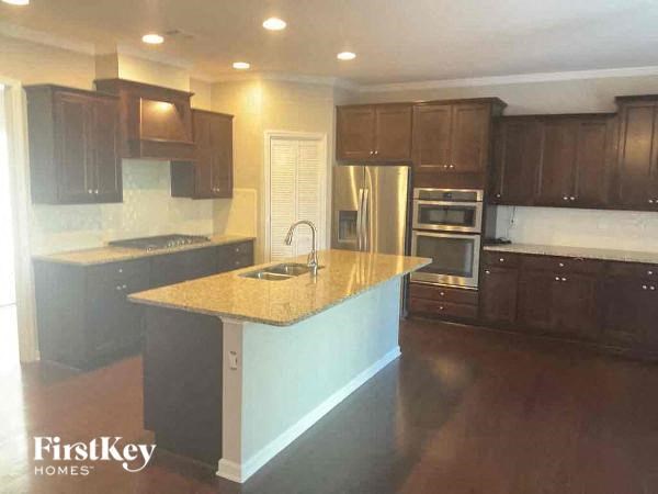 956 Woodbury Road 4 Beds House for Rent - Photo Gallery 3