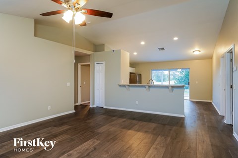 1633 NW 5Th Avenue 3 Beds Apartment for Rent
