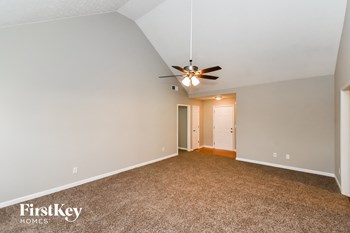 201 Hunt Club Circle 3 Beds House for Rent - Photo Gallery 2