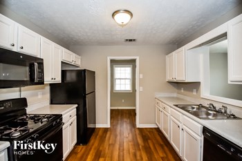 201 Hunt Club Circle 3 Beds House for Rent - Photo Gallery 6