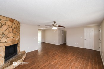2654 Pinewood Blvd E 3 Beds House for Rent - Photo Gallery 5