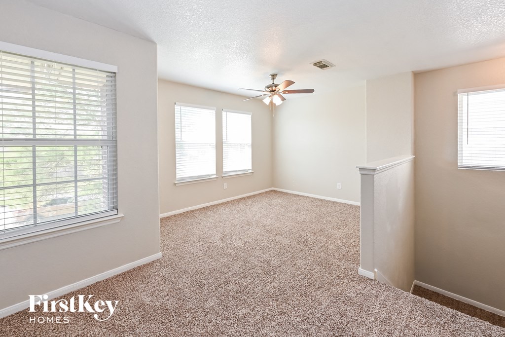 25106 Twister Trail Studio House for Rent - Photo Gallery 8