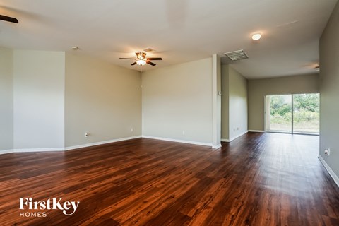 3002 45Th Street SW 3 Beds Apartment for Rent