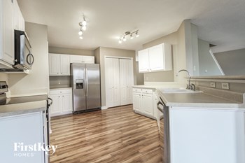9316 S Quarter Moon Drive 3 Beds House for Rent - Photo Gallery 5