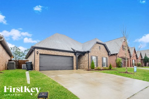 1072 PINE VALLEY DRIVE 3 Beds Apartment for Rent