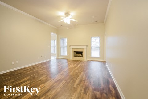 1072 PINE VALLEY DRIVE 3 Beds Apartment for Rent