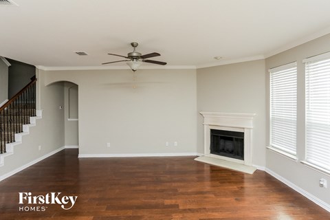 150 Cameron Drive 4 Beds Apartment for Rent