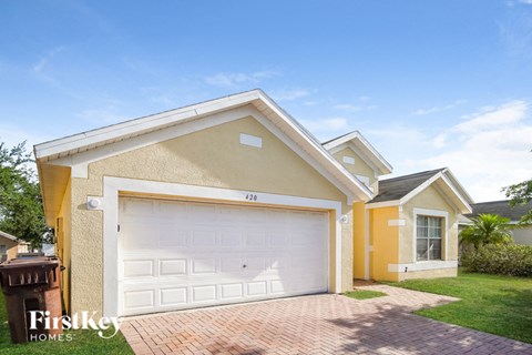 420 ASHLEY PLACE 4 Beds Apartment for Rent