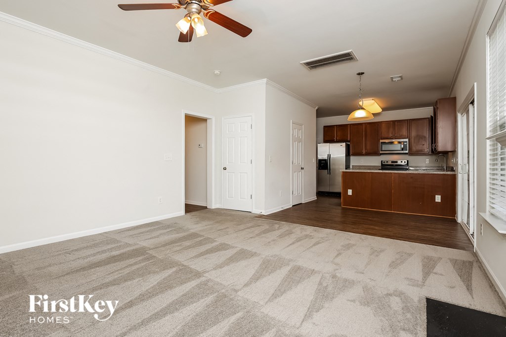 3357 Middlesboro Avenue 4 Beds House for Rent - Photo Gallery 4