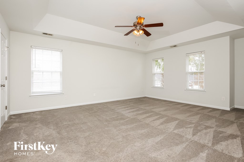 3357 Middlesboro Avenue 4 Beds House for Rent - Photo Gallery 8