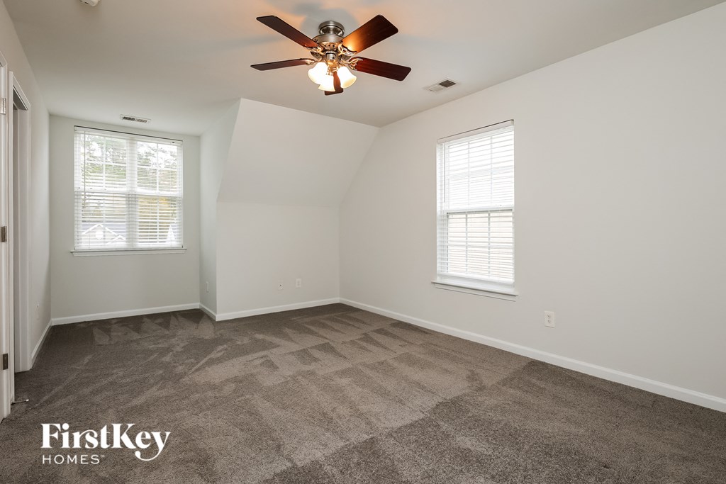 3357 Middlesboro Avenue 4 Beds House for Rent - Photo Gallery 11