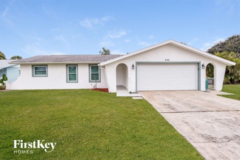 525 Sacre Coeur Drive 3 Beds Apartment for Rent