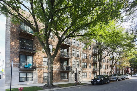 Lincoln Square Commons Exterior