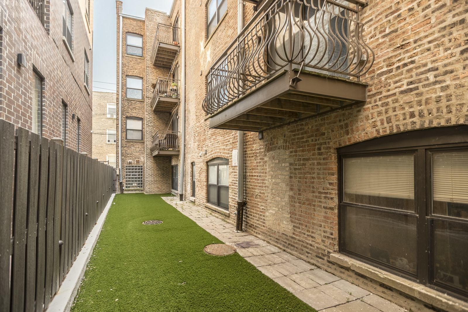 Lincoln Square Commons Dog Run