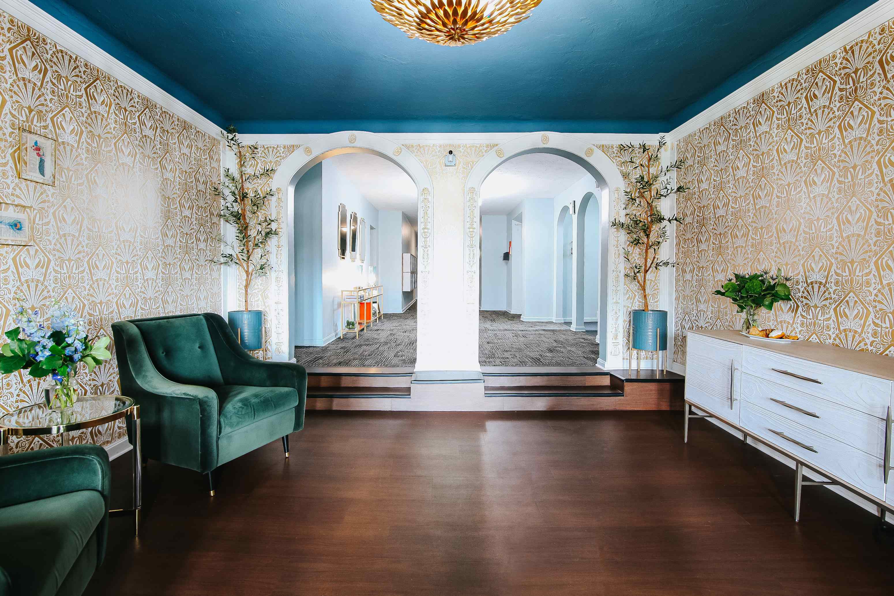 Golfview Manor Apartments