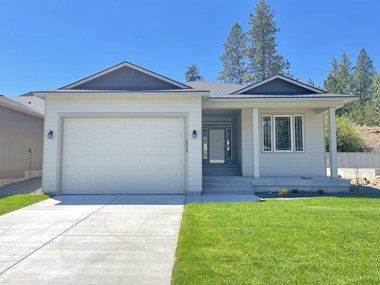 2900 South Custer Lane 4-5 Beds Apartment for Rent