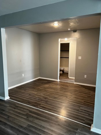 9025 South Eldorado Drive 1-2 Beds Apartment for Rent - Photo Gallery 5