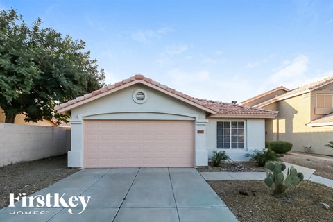 15615 W WATKINS ST 3 Beds Apartment for Rent
