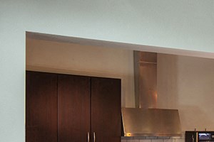 Demonstration Kitchen Apartments near MD Anderson Hospital - District At Greenbriar Clubhouse with demonstration kitchen