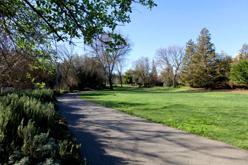 Nearby Greenbelt Path