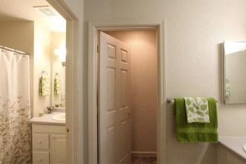 Additional View of Bathroom - Photo Gallery 7