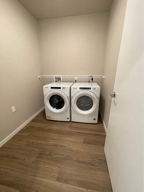 316 16th Ave NE 1-3 Beds Apartment for Rent - Photo Gallery 18