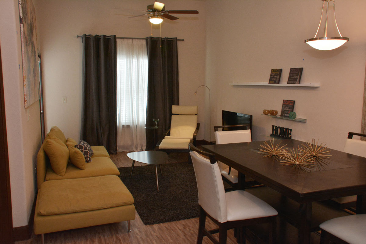 Urban Crest Apartments - San Antonio Luxury