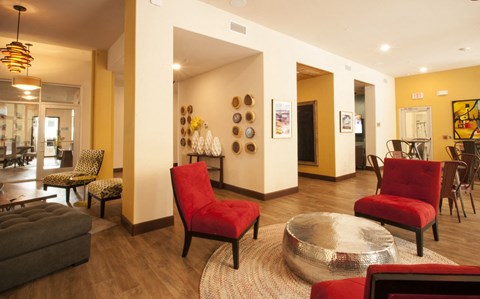 Urban Crest Apartments - San Antonio Luxury