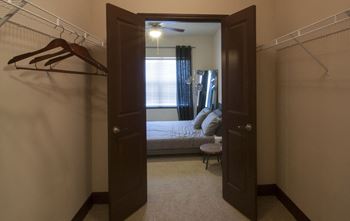 Urban Crest Apartments - San Antonio Luxury