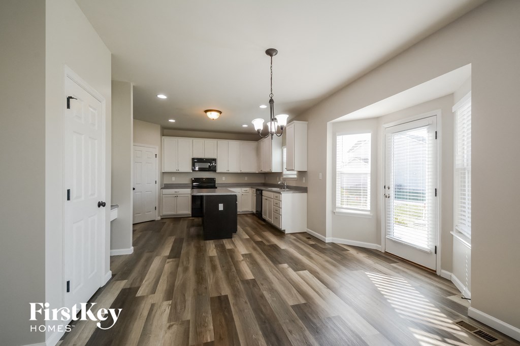 3248 Charlestowne Crossing 4 Beds House for Rent - Photo Gallery 4