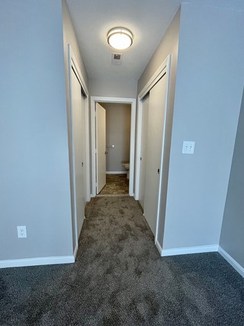 5500 N. Main Street Studio-4 Beds Apartment for Rent - Photo Gallery 24