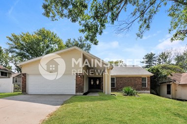 5464 SUNTRAIL DR 4 Beds Apartment for Rent