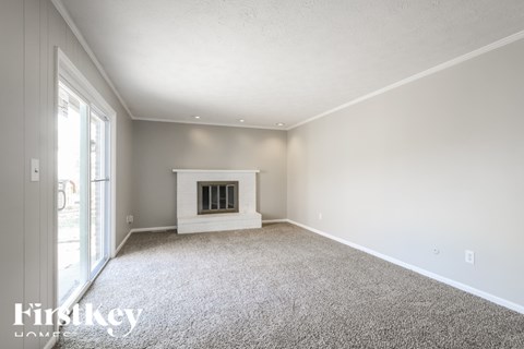 8141 Warbler Way 3 Beds Apartment for Rent
