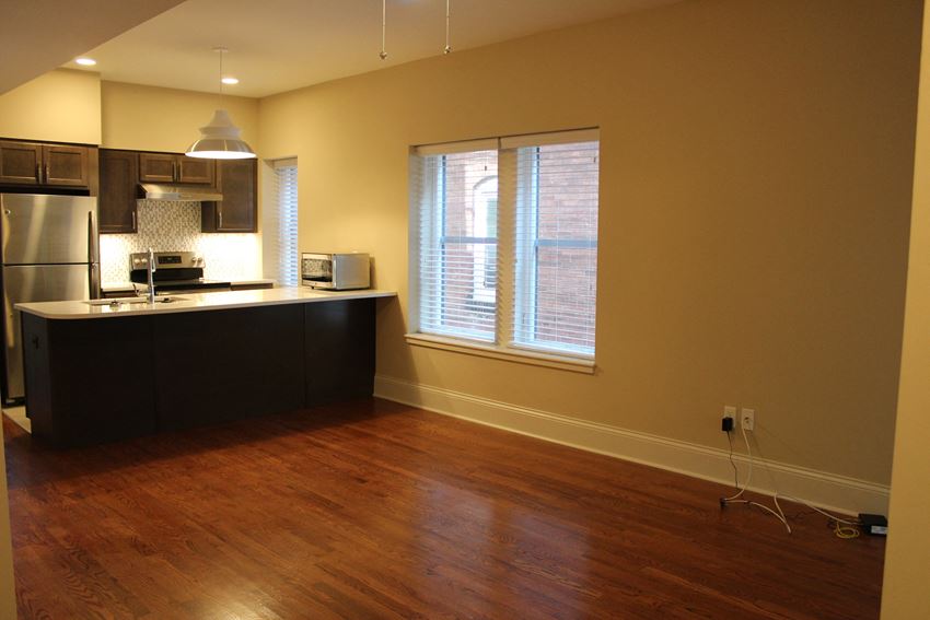 6833 Kingsbury Blvd. 2 Beds Apartment for Rent - Photo Gallery 1