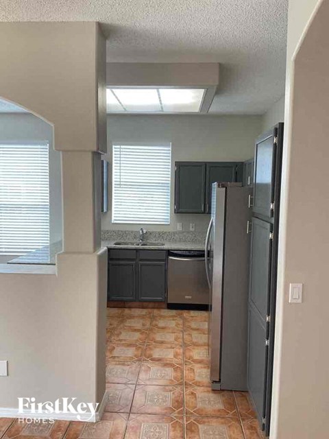 3157 FAIRFIELD DRIVE 4 Beds Apartment for Rent