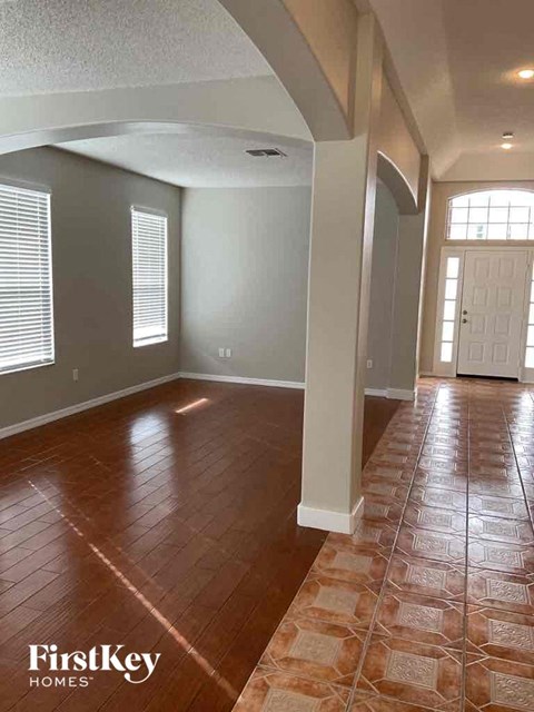 3157 FAIRFIELD DRIVE 4 Beds Apartment for Rent