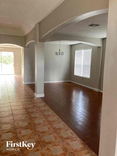 3157 FAIRFIELD DRIVE 4 Beds Apartment for Rent