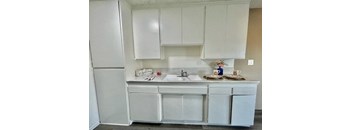 2 Bedrooms, 1 Bathroom