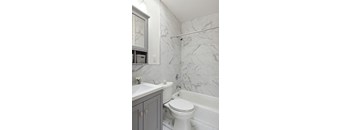 Studio, 1 Bathroom