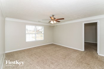 172 Governor Lane 4 Beds House for Rent - Photo Gallery 2