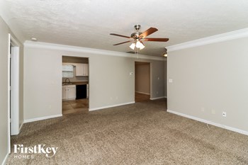 172 Governor Lane 4 Beds House for Rent - Photo Gallery 3