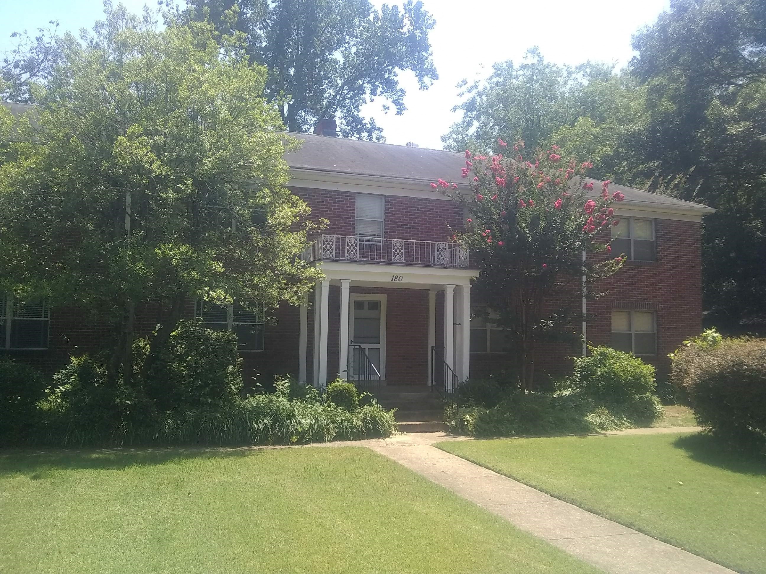 180 Windover Road - CAMELLIA GARDENS