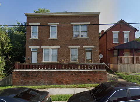 40 Wuest St 2 Beds Apartment for Rent