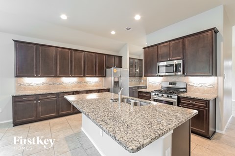4711 Creekside Haven Trail 4 Beds Apartment for Rent