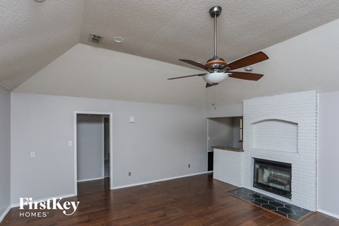 408 Flagstone Drive 3 Beds Apartment for Rent