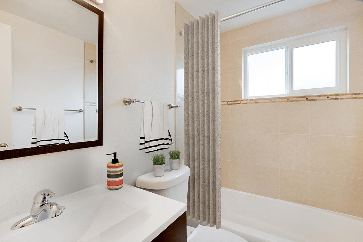 15 Washington Apartments in Denver, Colorado